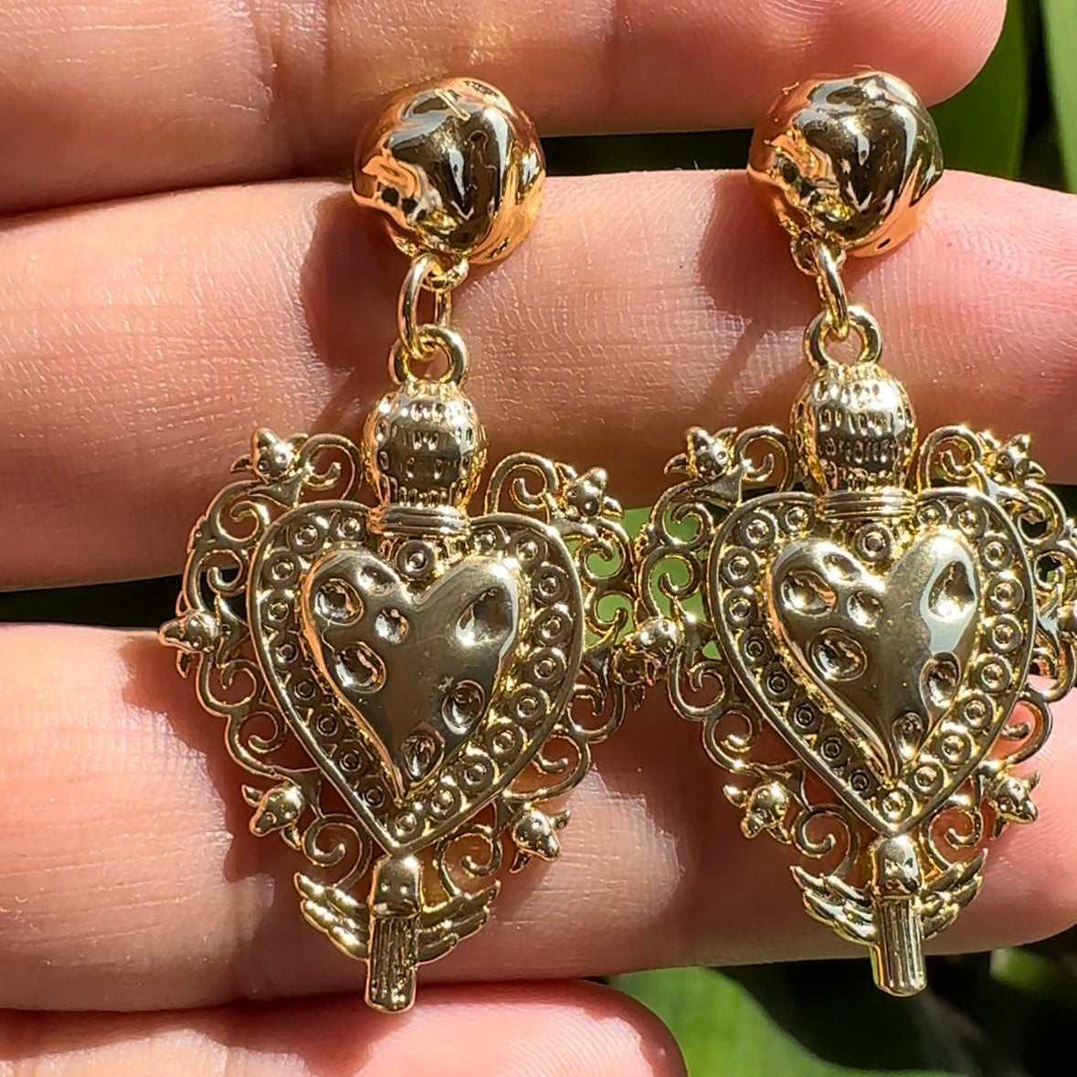 Amorcito corazón earrings