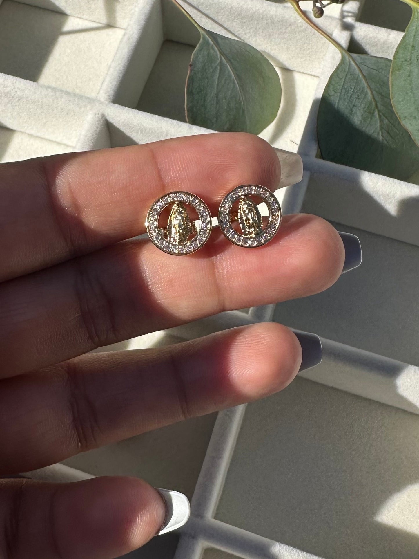 Round Virgin Mary stud Earrings. Virgin Mary gold plated earrings,virgin Mary earrings